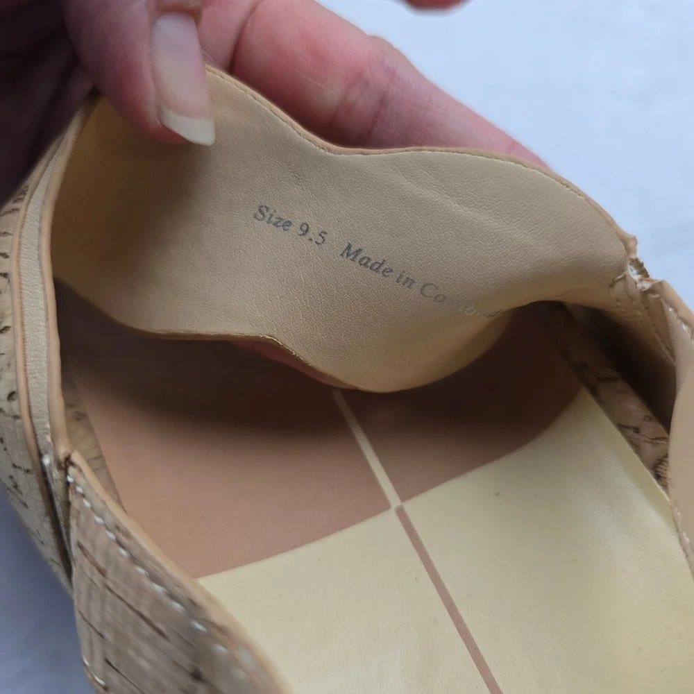 Dolce Vita Cork Sandals Women's Size 9.5 Buckle‎ Strap Wavy Platform Shoes